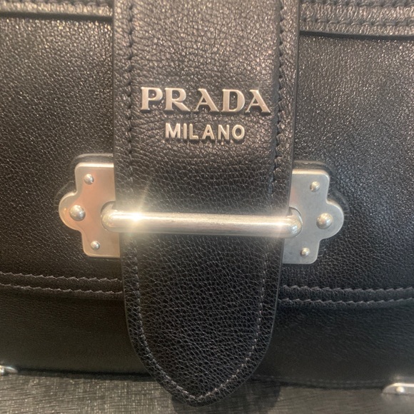Prada handbag - Picture 3 of 4